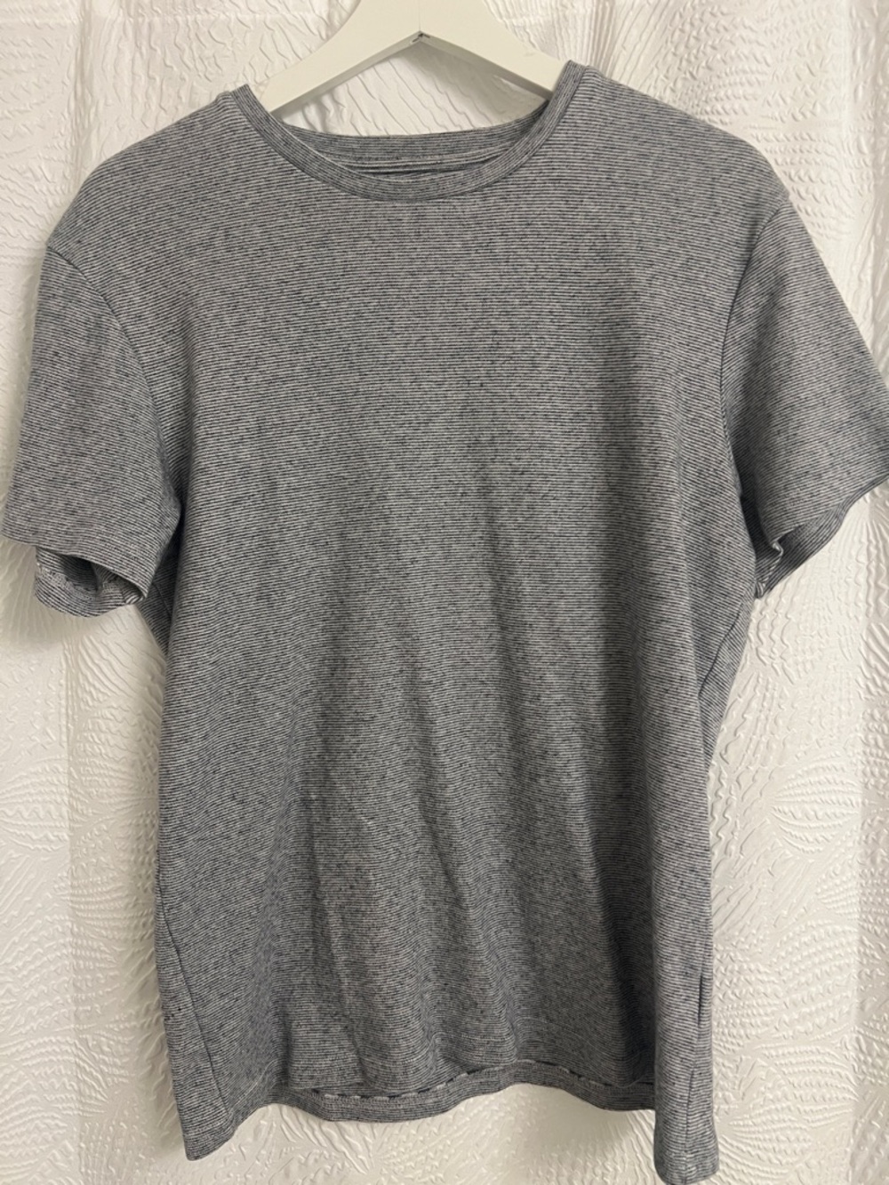 CONNOR Men's Heather Grey Short-Sleeve Crewneck Tee